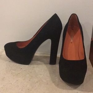 Via Spiga black suede pumps
